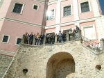 Skupinové foto na hradě v Bečově.